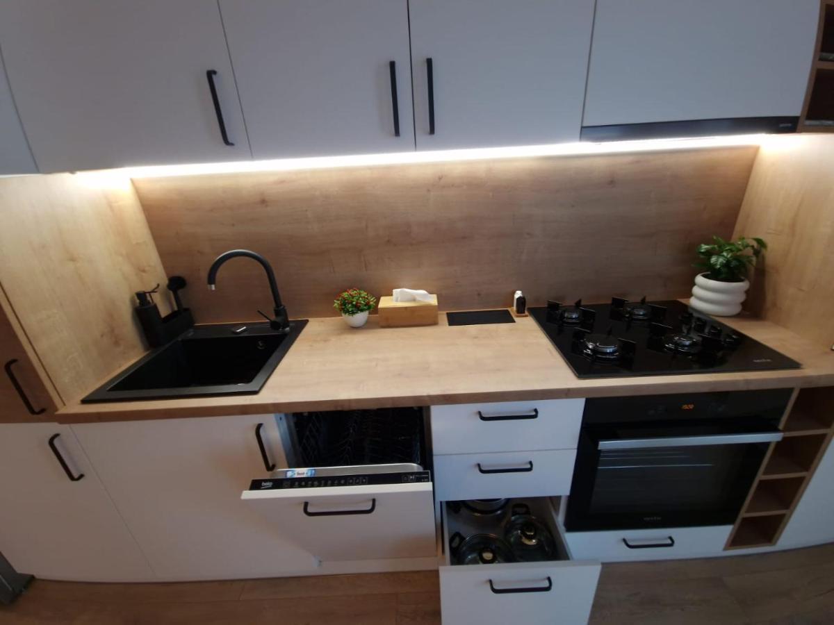 Apartment Oak Lovely One Bedroom At Columna Near Vivo Mall *