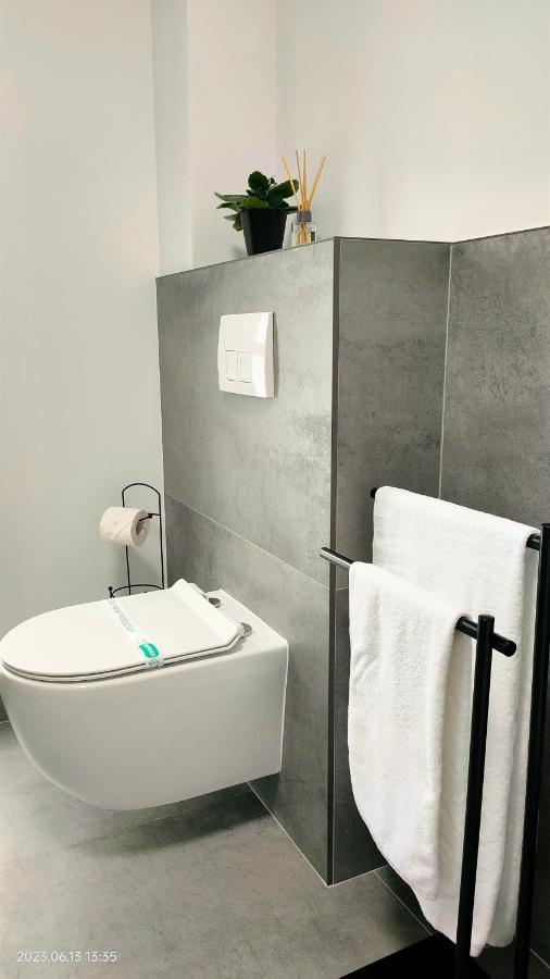Oak Lovely One Bedroom At Columna Near Vivo Mall Apartment