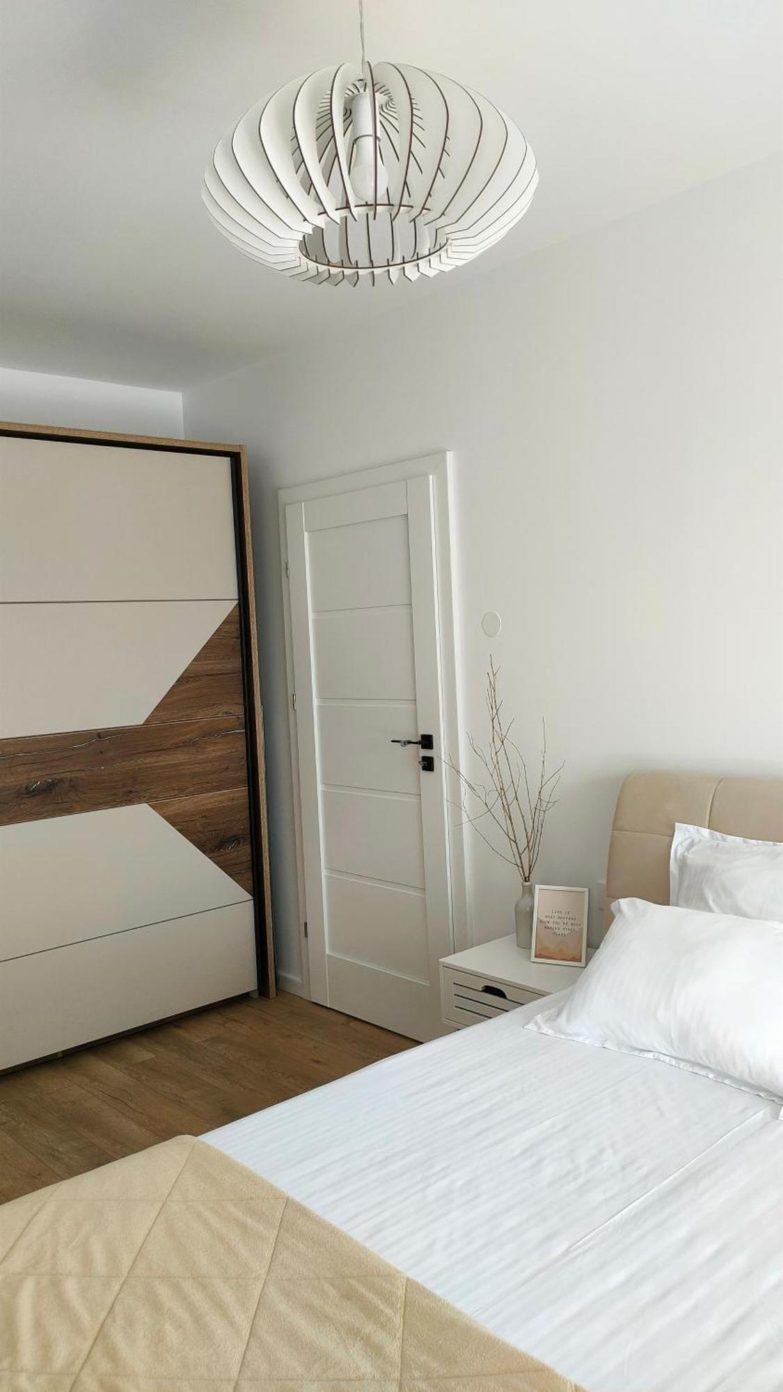 Oak Lovely One Bedroom At Columna Near Vivo Mall *